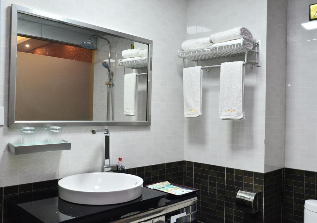 Jiuxiang Hotel Csiucsajkou Kültér fotó