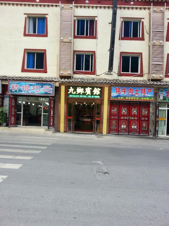 Jiuxiang Hotel Csiucsajkou Kültér fotó